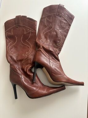 Vintage Filda Leather Western Boots – Brown Heeled Cowboy Boots (Size 39)
